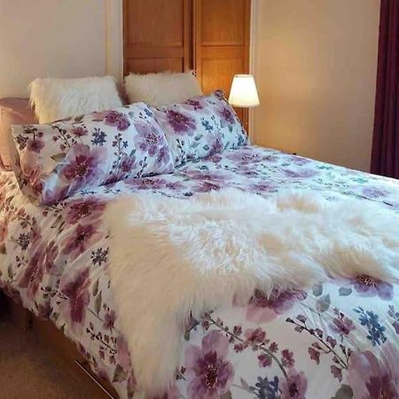 Boutique Cottage In The Heart Of Buxton Town Exterior foto