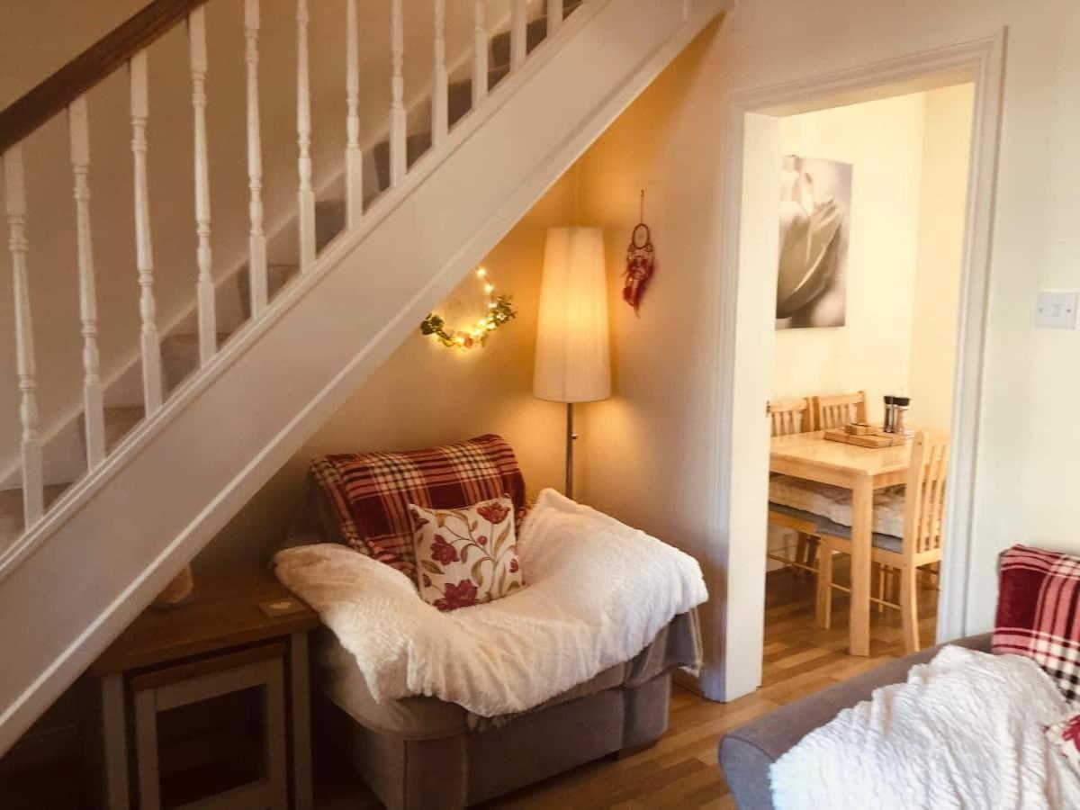 Boutique Cottage In The Heart Of Buxton Town Exterior foto