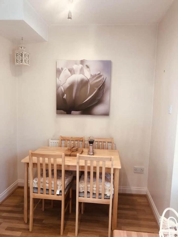 Boutique Cottage In The Heart Of Buxton Town Exterior foto